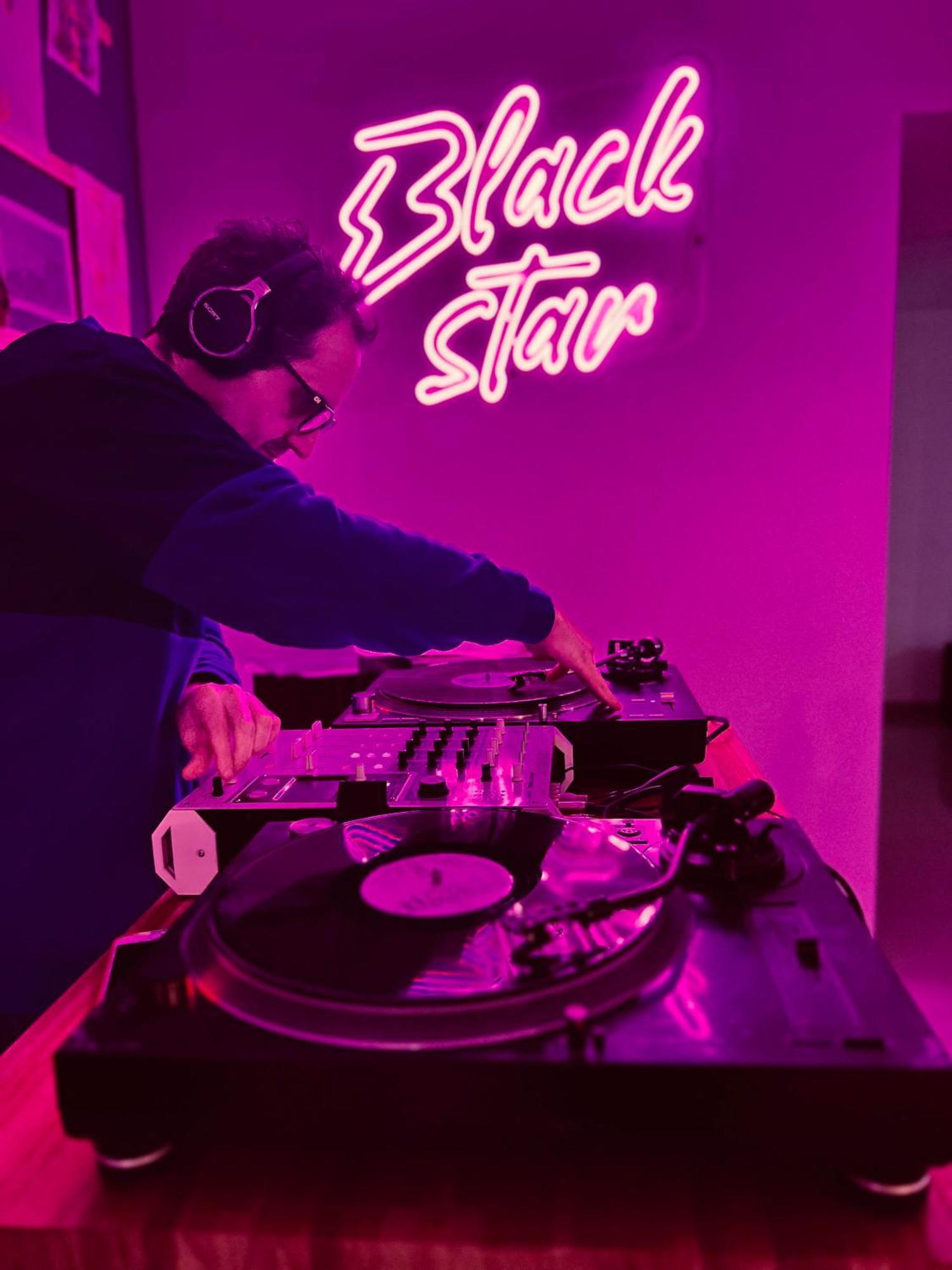 Black Star Art Hostel Neuquen Luaran gambar