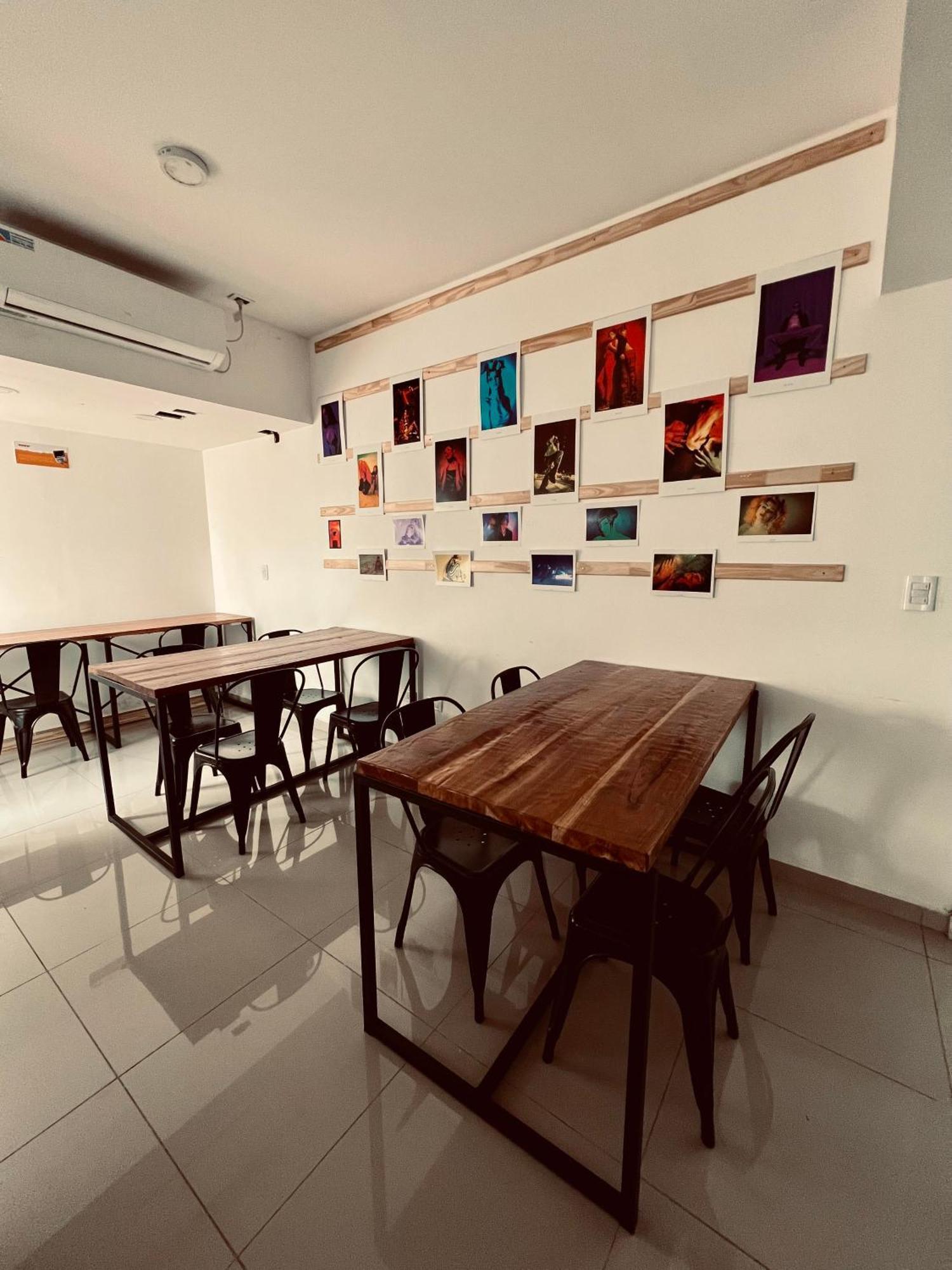 Black Star Art Hostel Neuquen Luaran gambar